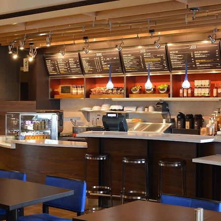 Courtyard By Marriott Youngstown Canfield Екстериор снимка