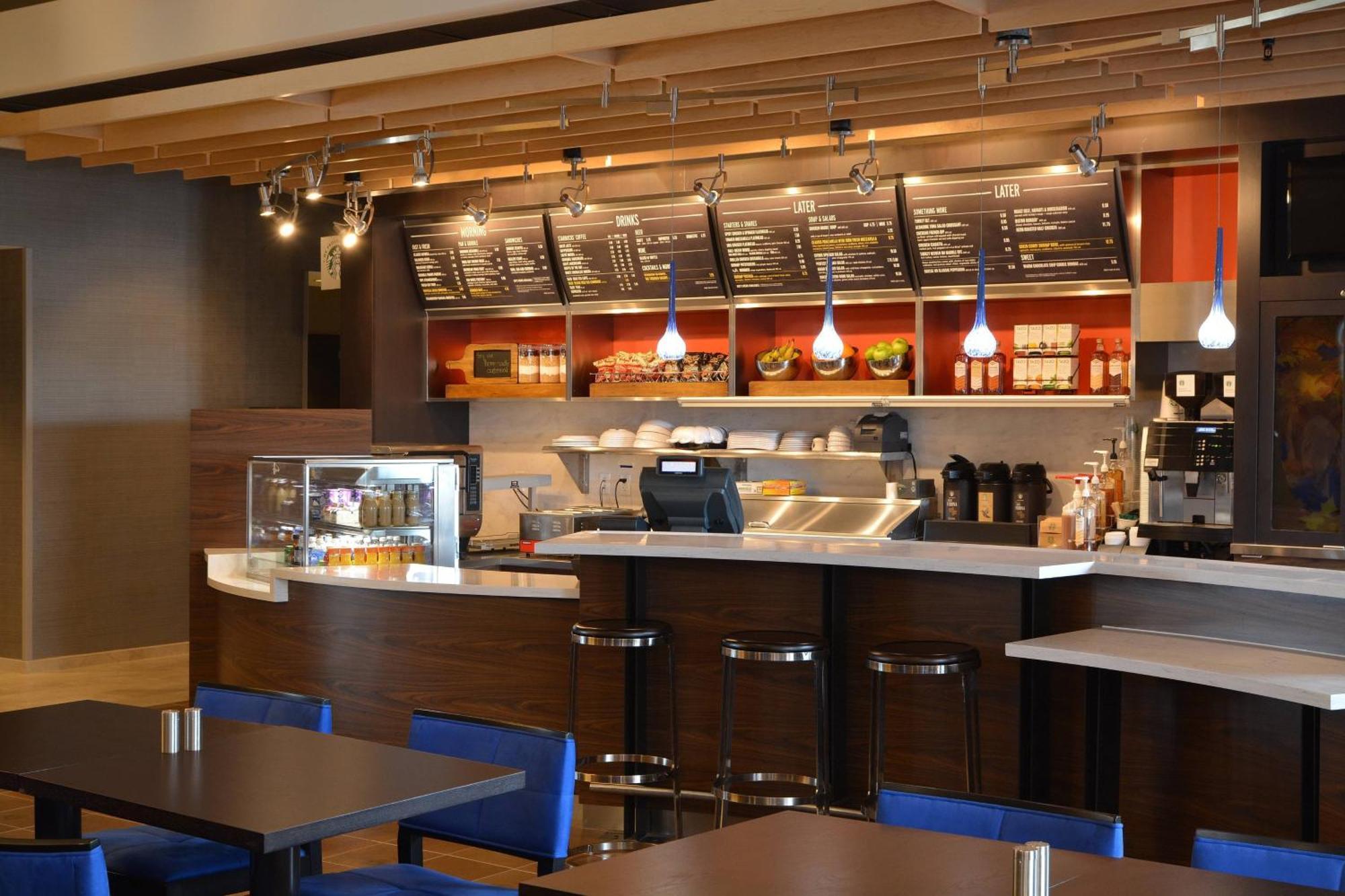 Courtyard By Marriott Youngstown Canfield Екстериор снимка