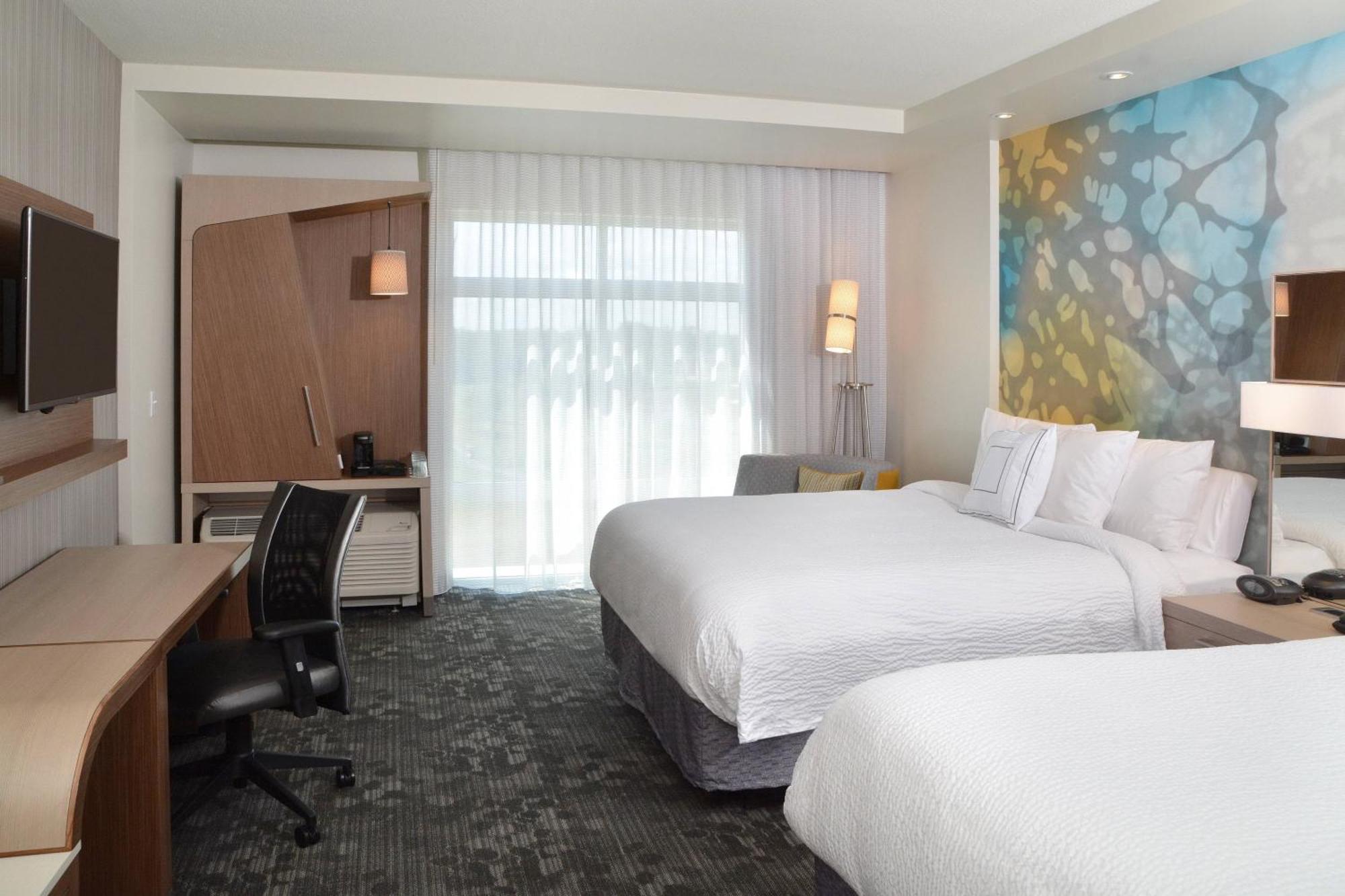 Courtyard By Marriott Youngstown Canfield Екстериор снимка